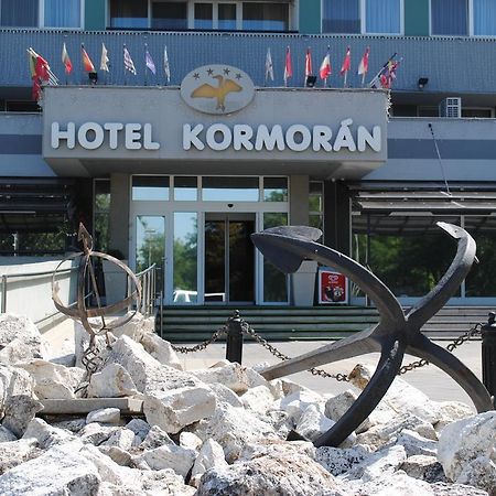 Hotel Kormoran Šamorín Buitenkant foto